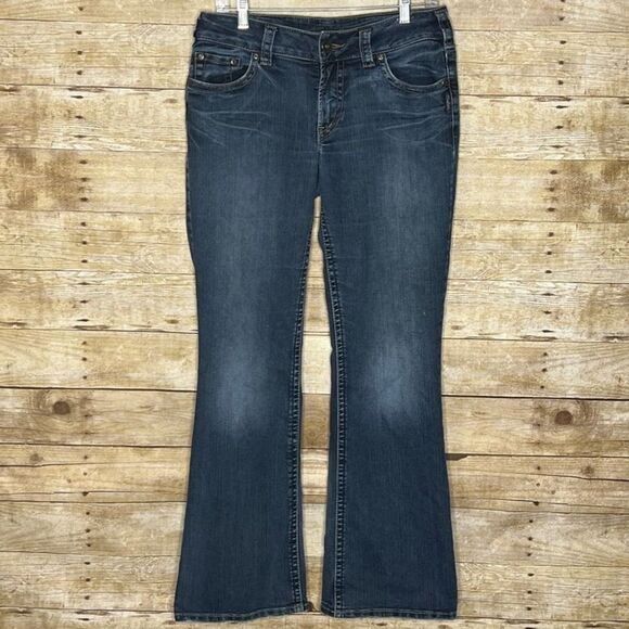 SILVER SUKI MID RISE BOOTCUT JEANS CLASSIC CASUAL DAILY WEAR WESTERN SIZE 31 - Picture 1 of 2